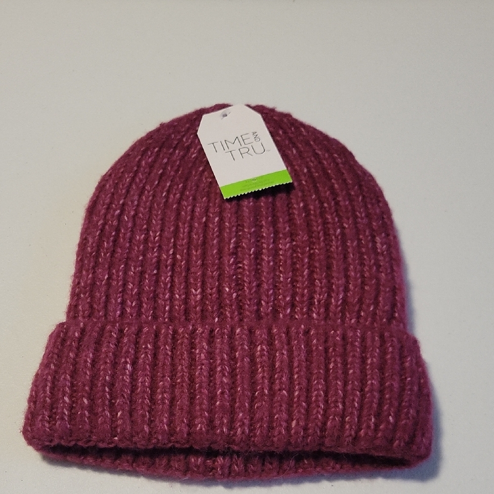 Time and Tru Ribbed Fold-Over Beanie - Plum/Magenta